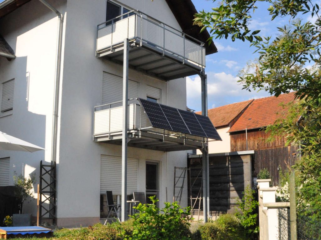 Balkonmontage Heimbach Bild 1